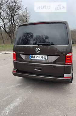 Минивэн Volkswagen Caravelle 2017 в Кропивницком