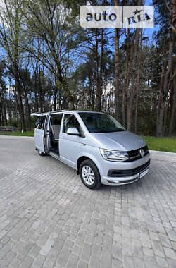 Минивэн Volkswagen Caravelle 2015 в Львове