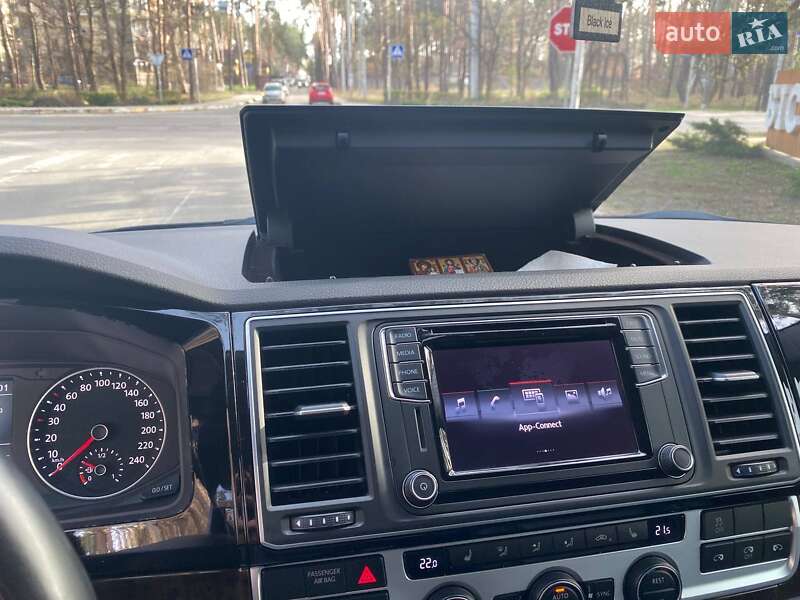 Мінівен Volkswagen Caravelle 2017 в Києві