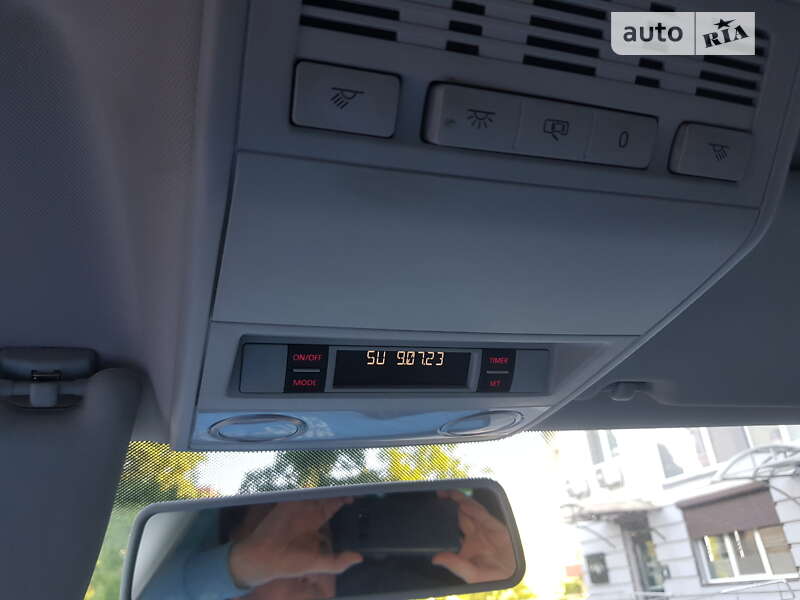Мінівен Volkswagen Caravelle 2012 в Києві