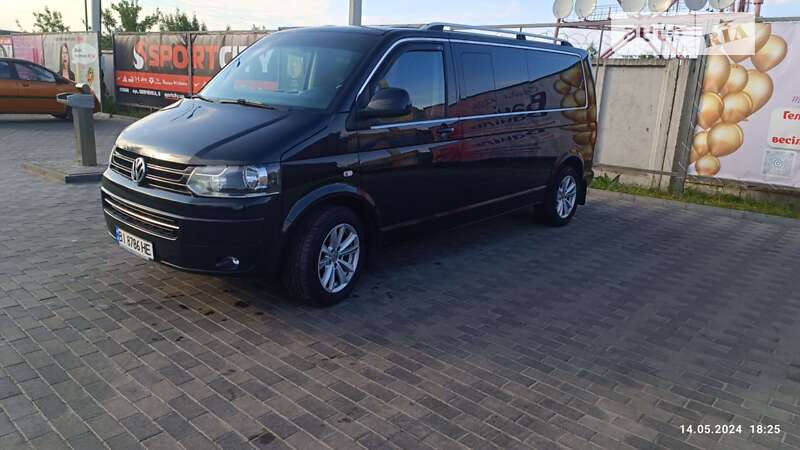 Мінівен Volkswagen Caravelle 2013 в Лубнах