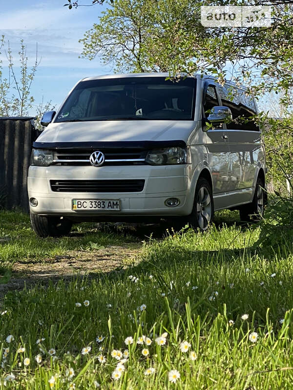 Volkswagen Caravelle 2012 в Львові
