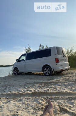  Volkswagen Caravelle 2012 в 