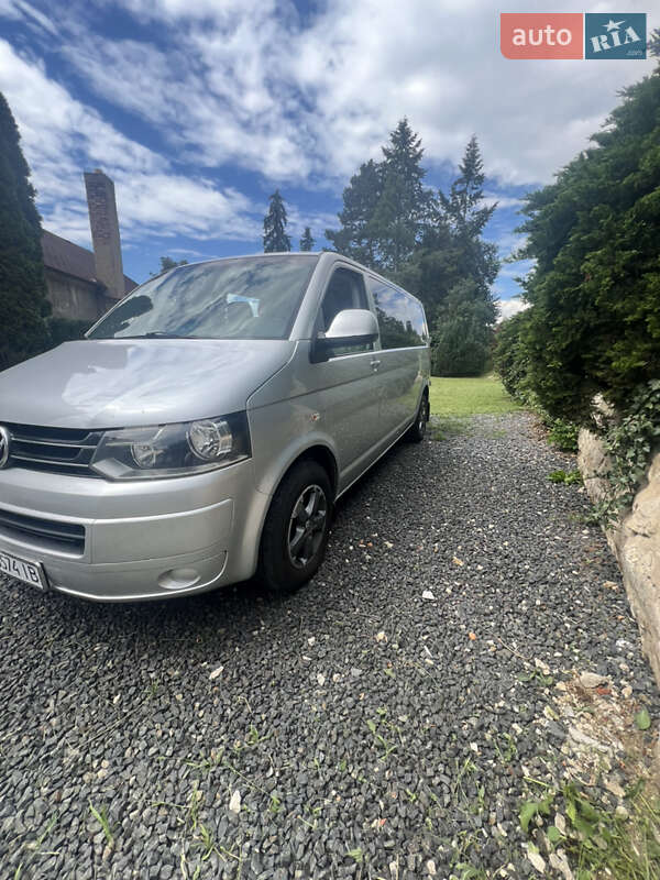 Мінівен Volkswagen Caravelle 2012 в Тячеві фото 2 Мінівен Volkswagen Caravelle 2012 в Тячеві