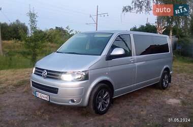 Минивэн Volkswagen Caravelle 2013 в 