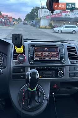 Минивэн Volkswagen Caravelle 2011 в 