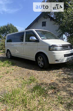 Минивэн Volkswagen Caravelle 2012 в Львове