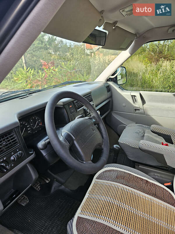 Мінівен Volkswagen Caravelle 1998 в Львові