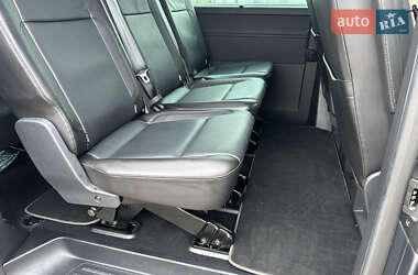Минивэн Volkswagen Caravelle 2019 в 