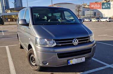 Мінівен Volkswagen Caravelle 2013 в Києві