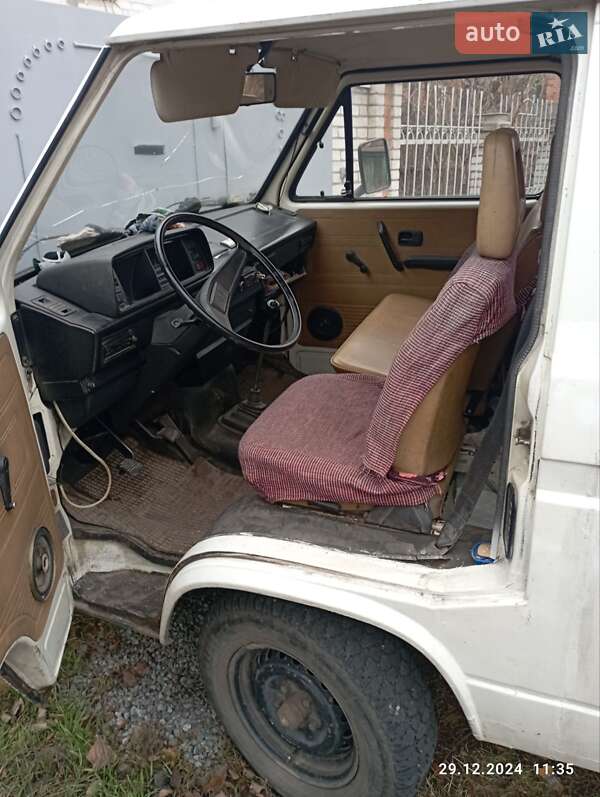 Минивэн Volkswagen Caravelle 1987 в Сумах