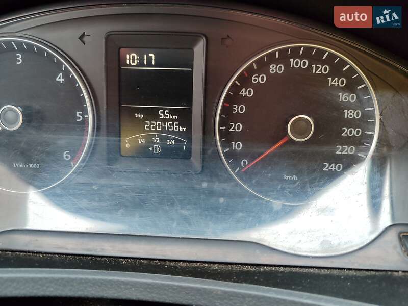 Мінівен Volkswagen Caravelle 2011 в Києві