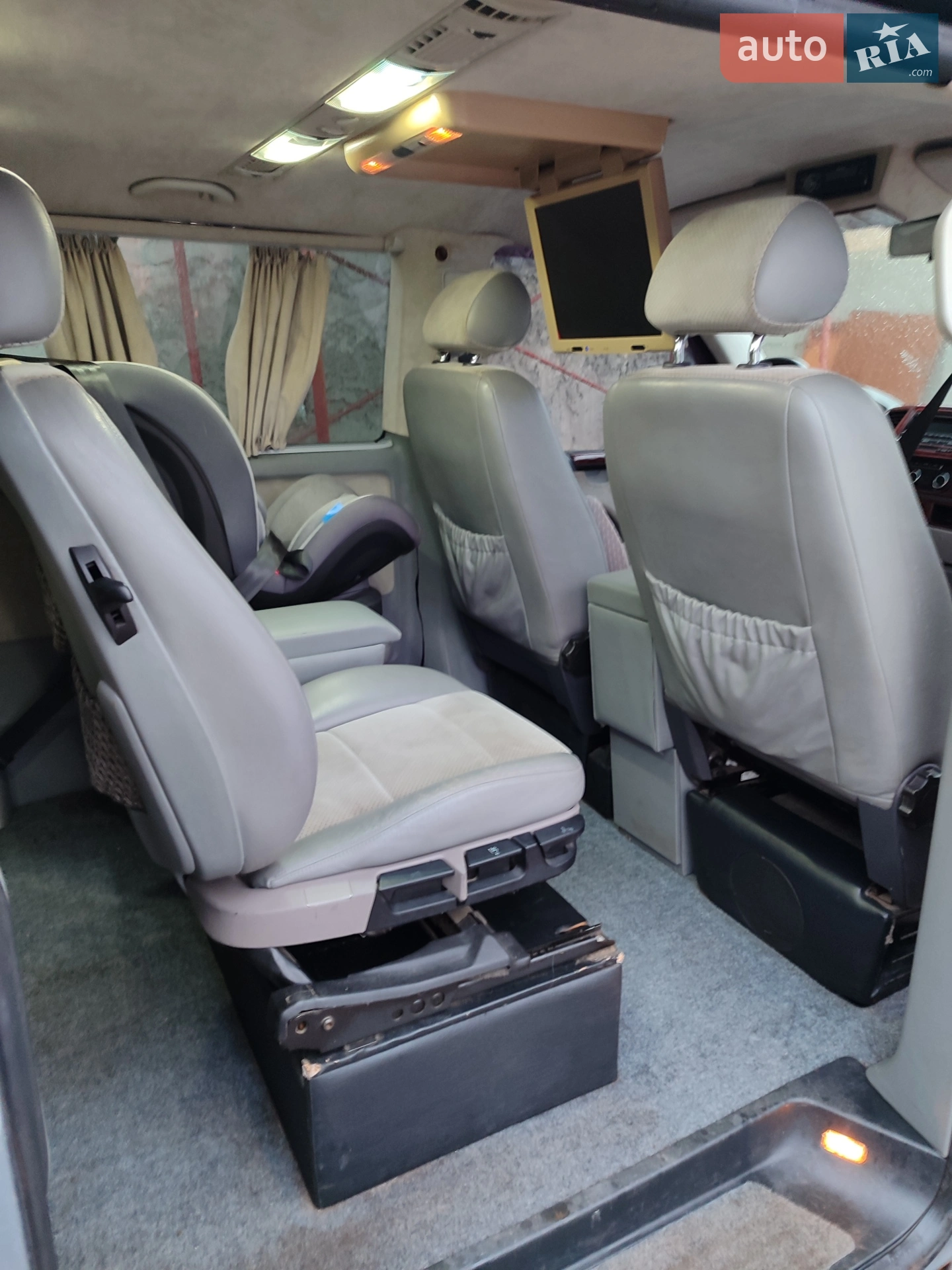 2011 Volkswagen Caravelle - мініатюра 27