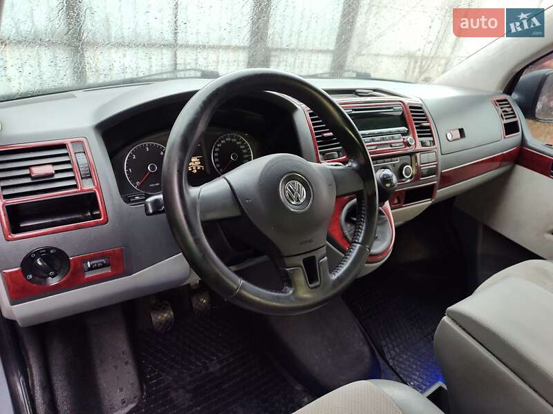 Мінівен Volkswagen Caravelle 2011 в Києві
