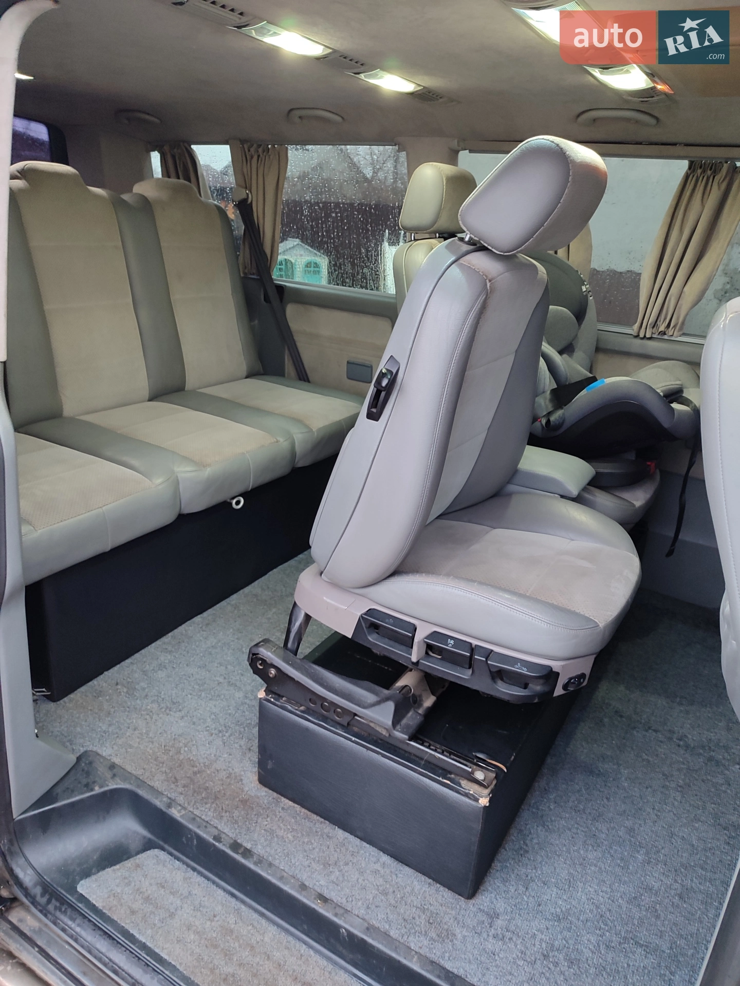 2011 Volkswagen Caravelle - мініатюра 24