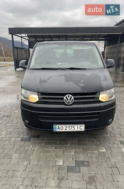 Минивэн Volkswagen Caravelle 2013 в Рокосово