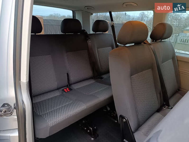 Минивэн Volkswagen Caravelle 2012 в Малой Виске