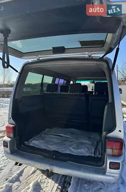 Минивэн Volkswagen Caravelle 2000 в 