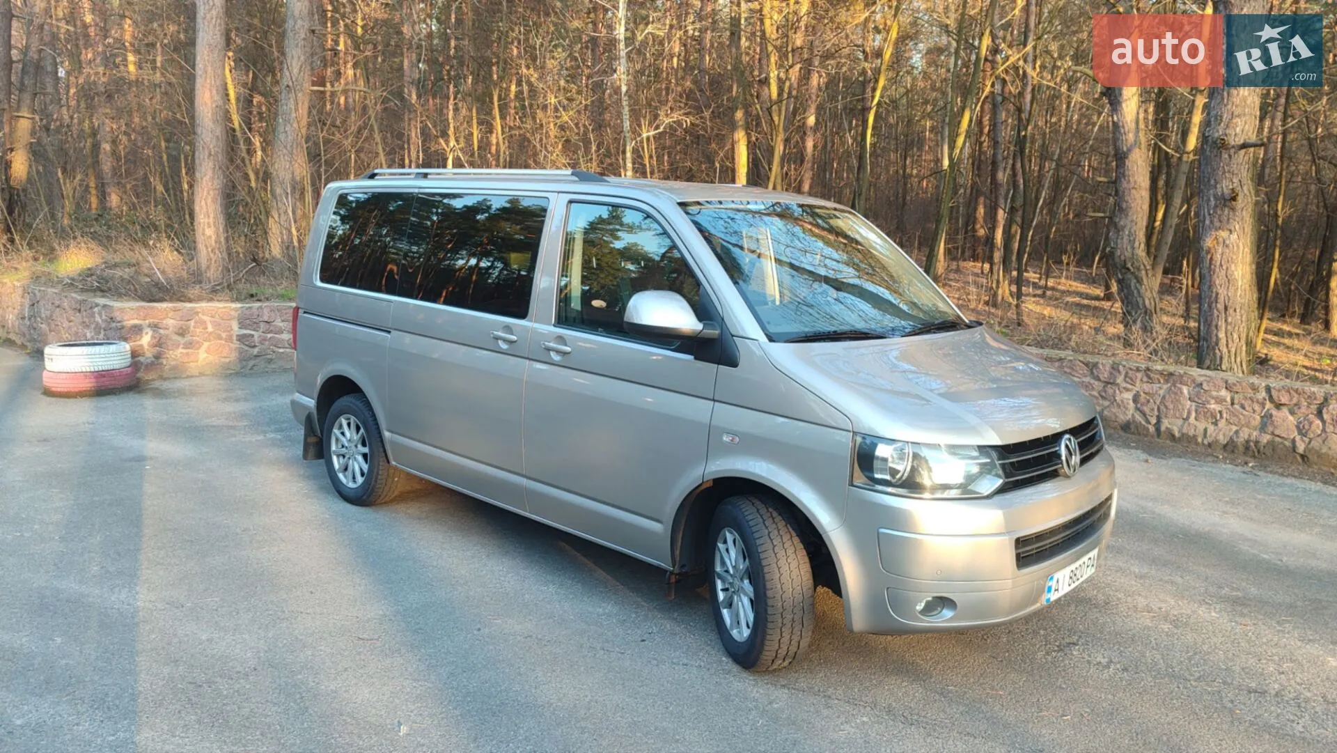 Volkswagen Caravelle 2012