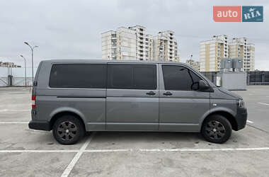 Минивэн Volkswagen Caravelle 2015 в 