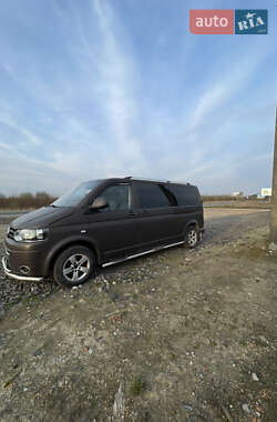 Минивэн Volkswagen Caravelle 2011 в 