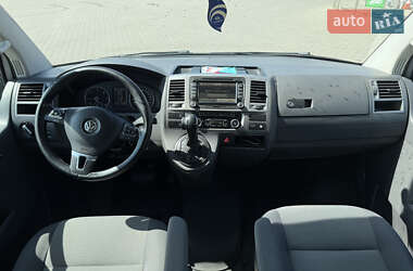 Минивэн Volkswagen Caravelle 2015 в 