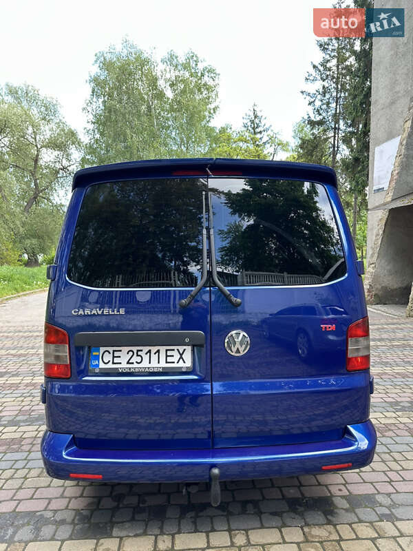 Минивэн Volkswagen Caravelle 2006 в Черновцах