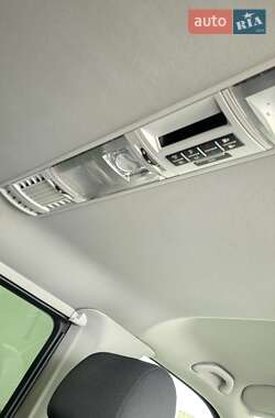 Мінівен Volkswagen Caravelle 2018 в 