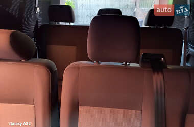 Минивэн Volkswagen Caravelle 2013 в 