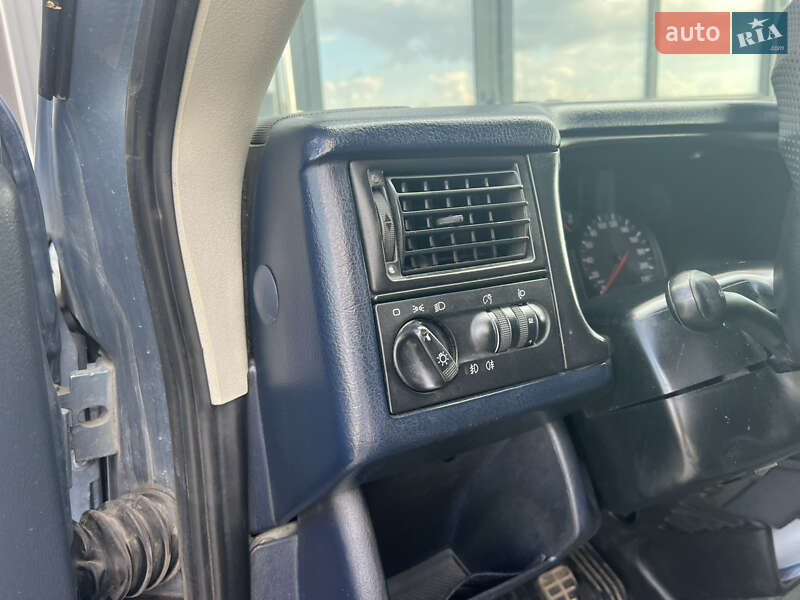 Минивэн Volkswagen Caravelle 2000 в Тернополе