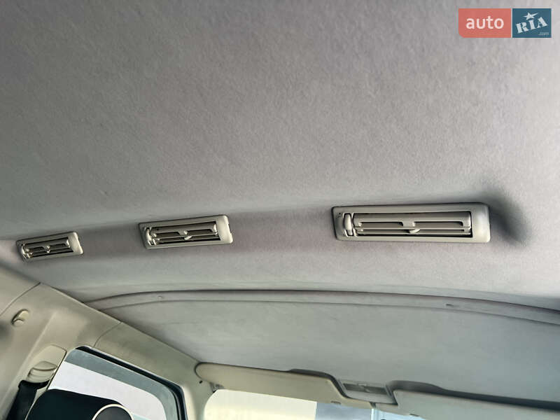 Минивэн Volkswagen Caravelle 2000 в Тернополе