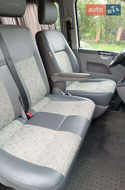 Минивэн Volkswagen Caravelle 2008 в 