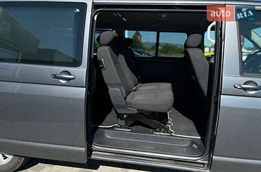 Минивэн Volkswagen Caravelle 2016 в 