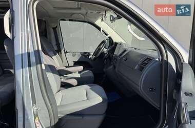 Минивэн Volkswagen Caravelle 2013 в 