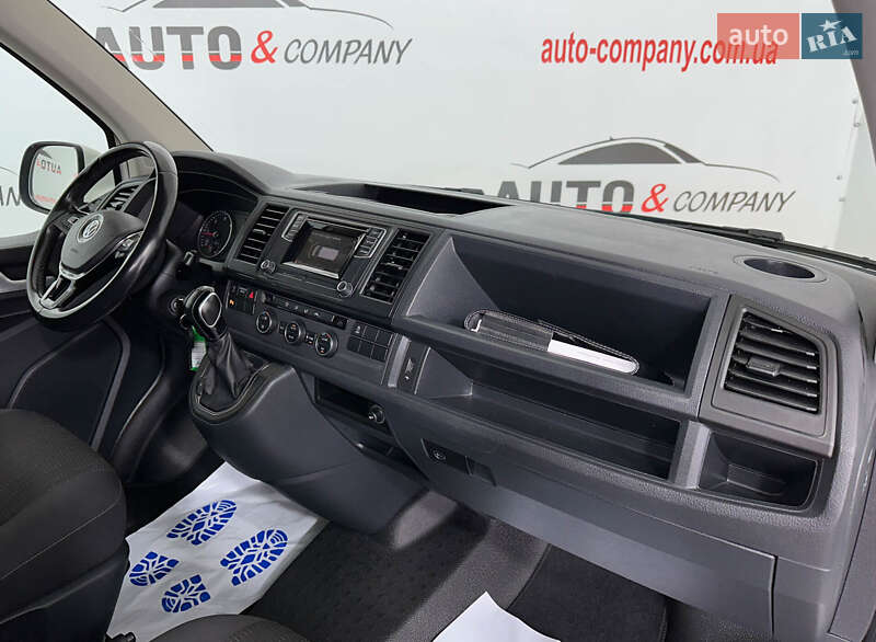 Минивэн Volkswagen Caravelle 2019 в Львове