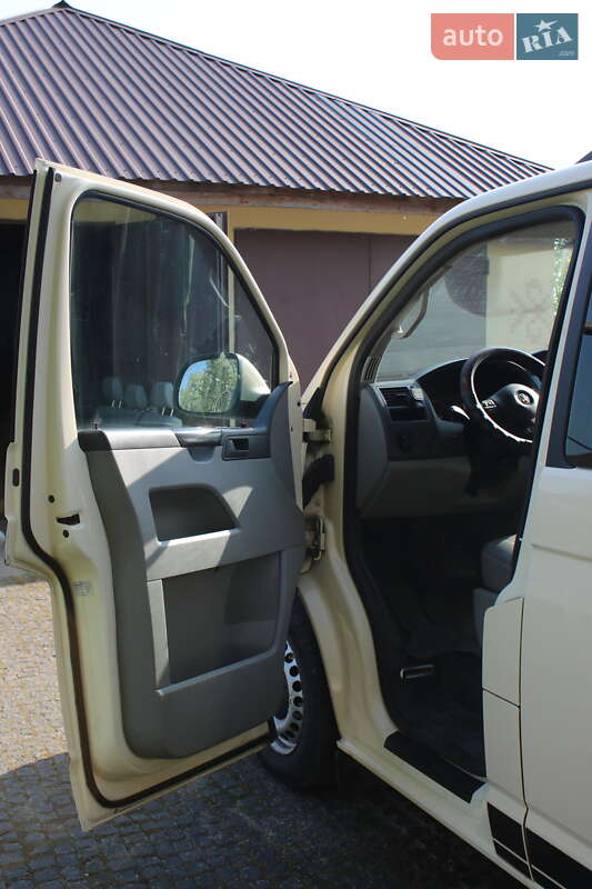 Минивэн Volkswagen Caravelle 2012 в Броварах фото 16 Минивэн Volkswagen Caravelle 2012 в Броварах