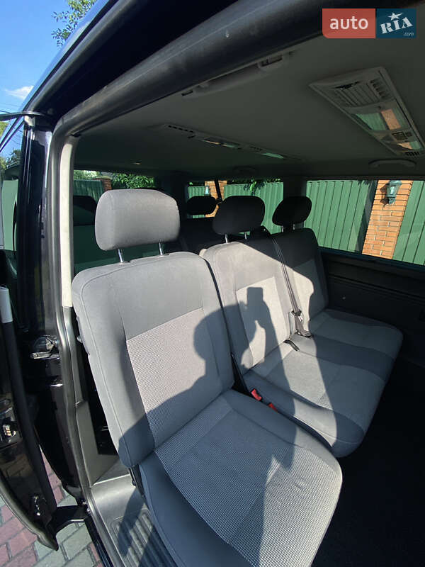 Минивэн Volkswagen Caravelle 2013 в Киеве