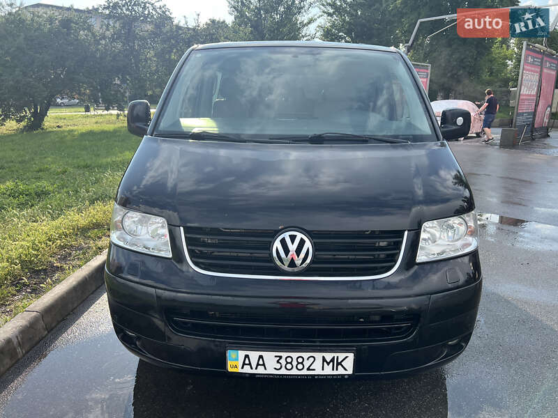 Минивэн Volkswagen Caravelle 2008 в 