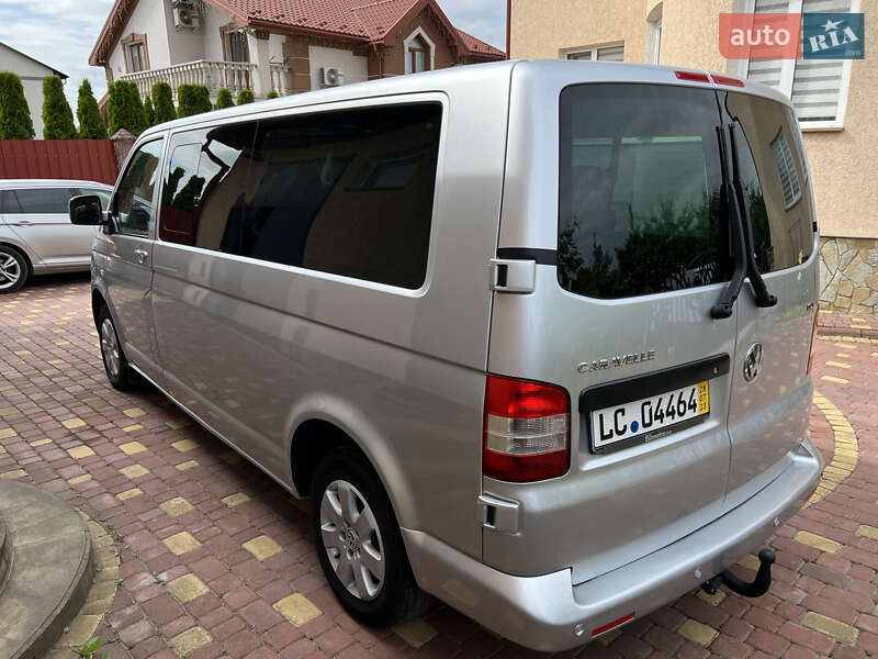 Volkswagen Caravelle 2009