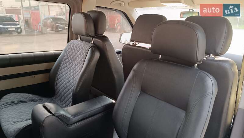 Минивэн Volkswagen Caravelle 2006 в Киеве