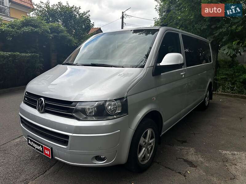 Volkswagen Caravelle 2015