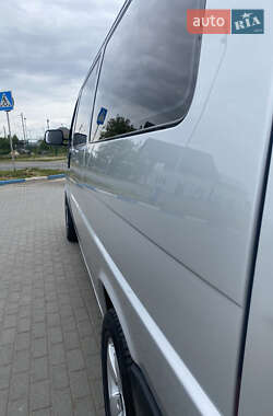 Минивэн Volkswagen Caravelle 2002 в 