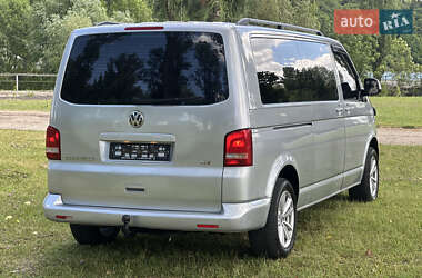Минивэн Volkswagen Caravelle 2012 в 