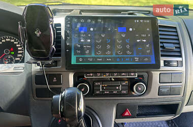 Минивэн Volkswagen Caravelle 2012 в 