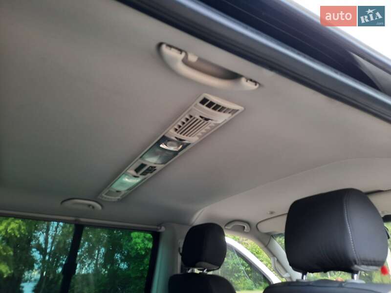 Минивэн Volkswagen Caravelle 2014 в Днепре