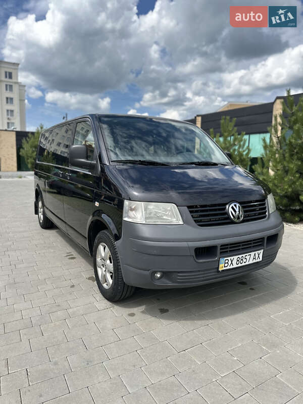 Минивэн Volkswagen Caravelle 2009 в 
