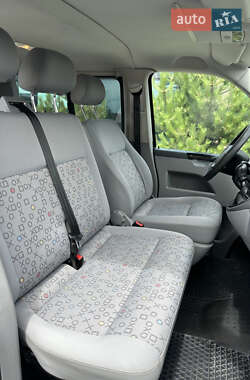 Минивэн Volkswagen Caravelle 2009 в 
