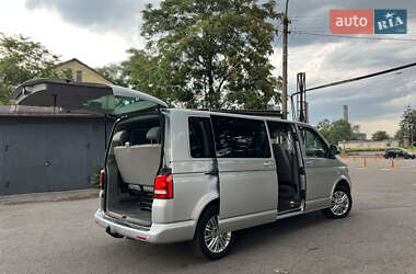 Минивэн Volkswagen Caravelle 2010 в 