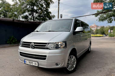 Минивэн Volkswagen Caravelle 2010 в 
