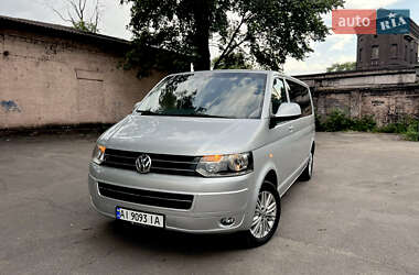 Минивэн Volkswagen Caravelle 2010 в 